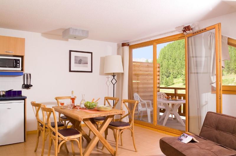 Madame Vacances Residence Le Parc Des Airelles 레오레스 외부 사진